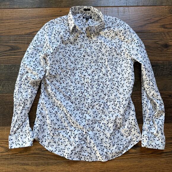 Express Women’s Floral Button Down Shirt White Blue Flower Print Slim Fit NWT M - Picture 1 of 5